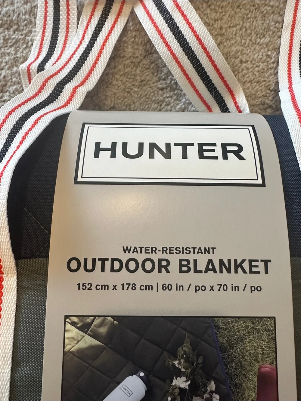 NWT Hunter Outdoor Blanket with Striped Carry Straps - Navy & Olive - Picture 2 of 6